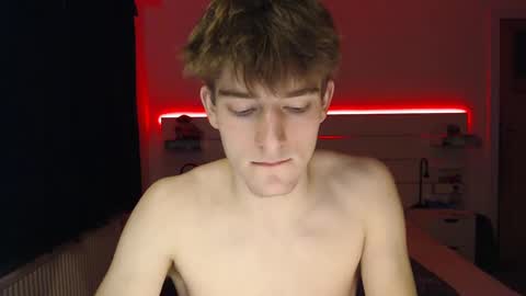 Snapshot of pepito1083 chatting on December 1, 8:20 pm cutebelgianboy online show from December 1, 8:20 pm