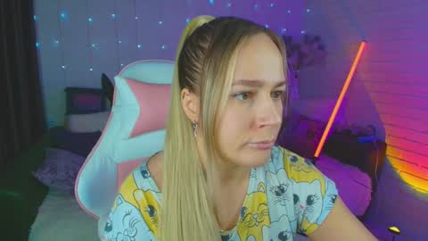 Dia  online show from January 16, 12:09 pm