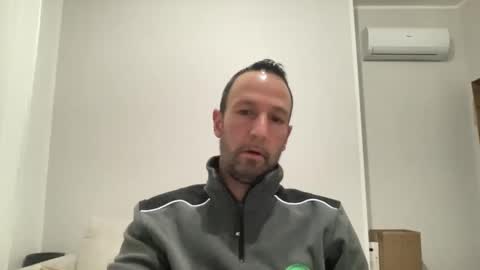 peppinslosqualo online show from February 17, 5:14 am