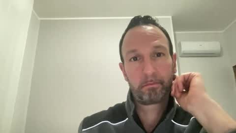 peppinslosqualo online show from March 3, 6:55 pm