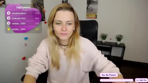 Mia online show from October 11, 6:56 am