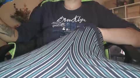 peregrintpelfox online show from December 17, 11:27 am