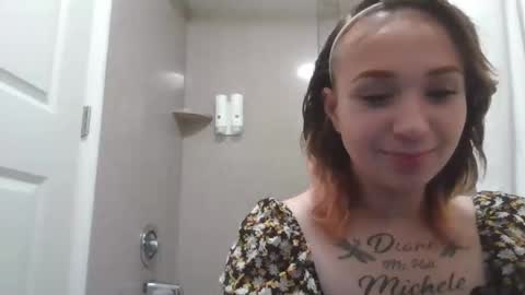 perfectly222peachy online show from September 15, 1:44 pm