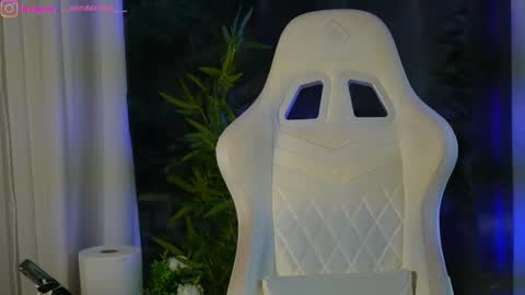 Dee online show from December 21, 9:33 am