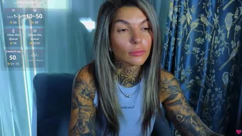 Snapshot of perfecttbaby77n chatting on November 15, 7:38 am Anna online show from November 15, 7:38 am