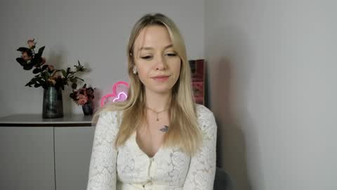 Snapshot of perfectxcindy chatting on January 28, 12:32 pm Cindy online show from January 28, 12:32 pm