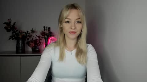 Snapshot of perfectxcindy chatting on February 26, 7:09 am Cindy online show from February 26, 7:09 am