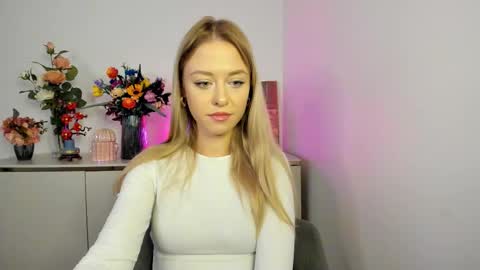 Snapshot of perfectxcindy chatting on November 13, 6:34 am Cindy online show from November 13, 6:34 am