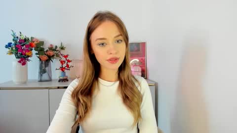 Cindy online show from April 23, 1:35 pm