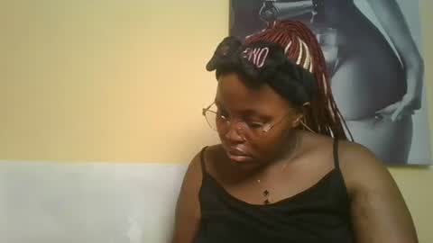 Snapshot of periwinkle20 chatting on December 1, 9:20 pm Taurus online show from December 1, 9:20 pm