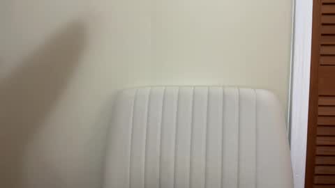 Snapshot of perkyprincessa chatting on October 23, 12:32 am perkyprincessa online show from October 23, 12:32 am