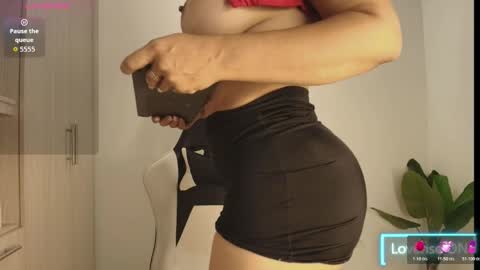 Snapshot of perla_milf4u chatting on November 5, 11:38 pm PERLA online show from November 5, 11:38 pm