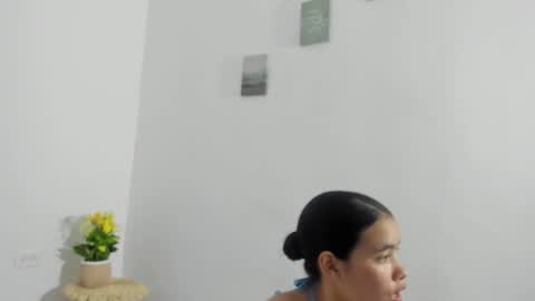 Perla mistc online show from March 29, 4:51 pm