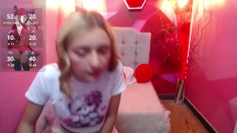 PERLA RED online show from March 7, 12:34 pm