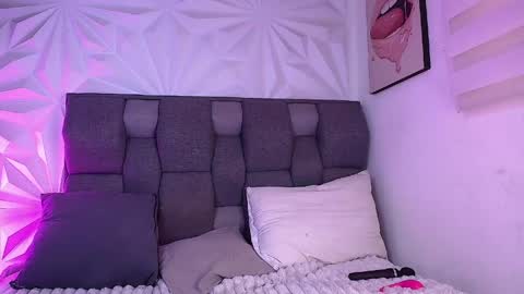  PERLA online show from April 22, 6:42 pm