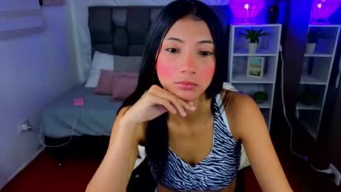 Snapshot of perlaa_moon_ chatting on June 19, 12:09 pm PERLA online show from June 19, 12:09 pm