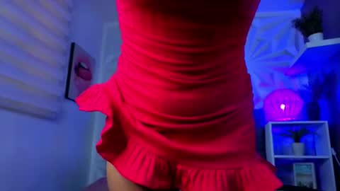 Snapshot of perlaa_moon_ chatting on June 23, 3:32 pm PERLA online show from June 23, 3:32 pm