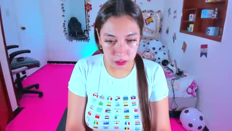 PERLA online show from June 25, 2:00 am