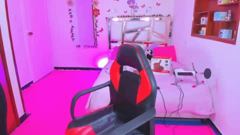 PERLA online show from July 25, 1:25 am