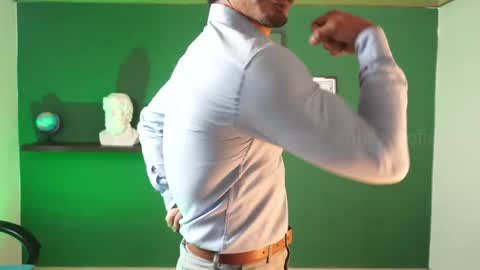 andres    online show from February 14, 7:33 pm