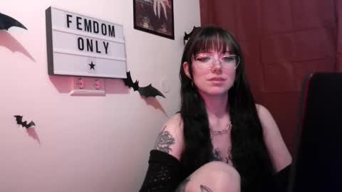 Persephone online show from May 5, 12:13 pm