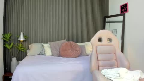 Lizza online show from March 17, 12:41 pm