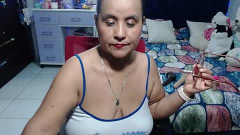 Snapshot of pervert_mommy_x chatting on June 2, 9:22 am SAMY online show from June 2, 9:22 am