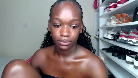 Snapshot of perverted_sweet chatting on March 23, 1:20 am perverted_sweet online show from March 23, 1:20 am