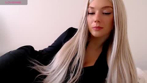 Isabella online show from March 23, 9:24 am