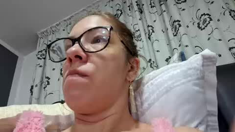 Snapshot of pervygirl69 chatting on December 28, 7:01 pm Lisa - online show from December 28, 7:01 pm