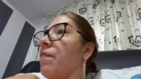 Snapshot of pervygirl69 chatting on December 29, 10:34 am Lisa - online show from December 29, 10:34 am