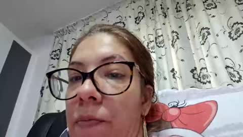 Snapshot of pervygirl69 chatting on December 30, 10:10 am Lisa - online show from December 30, 10:10 am