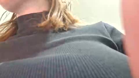 Snapshot of pervygirl69 chatting on January 15, 3:50 pm Lisa - online show from January 15, 3:50 pm