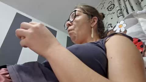 Snapshot of pervygirl69 chatting on January 19, 6:32 pm Lisa - online show from January 19, 6:32 pm