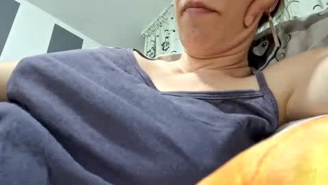 Snapshot of pervygirl69 chatting on January 28, 7:10 pm Lisa - online show from January 28, 7:10 pm