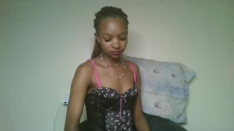 Snapshot of petal_palette chatting on July 13, 4:48 am Lolly online show from July 13, 4:48 am