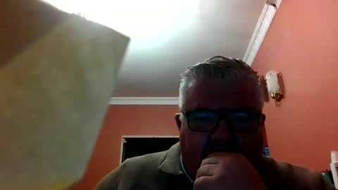 Snapshot of pete112991 chatting on May 14, 11:22 pm pete112991 online show from May 14, 11:22 pm