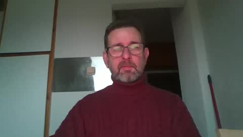 Snapshot of peter50only4you chatting on December 15, 7:34 am peter50only4you online show from December 15, 7:34 am