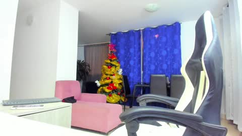 Snapshot of peter_coleman chatting on December 22, 2:39 am PeterColeman online show from December 22, 2:39 am