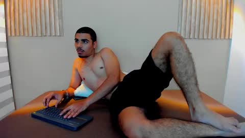 Snapshot of peter_conorr chatting on September 10, 8:58 am PETER CONORR online show from September 10, 8:58 am