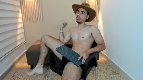 Snapshot of peter_conorr chatting on September 12, 8:42 pm PETER CONORR online show from September 12, 8:42 pm