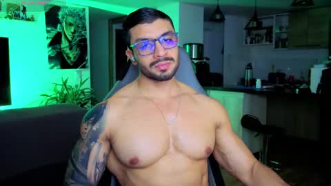 Snapshot of peterjack7 chatting on July 9, 2:37 am Peter Jack online show from July 9, 2:37 am