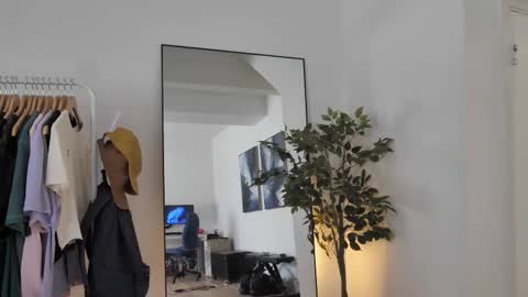 Peter Parker online show from March 1, 9:17 pm