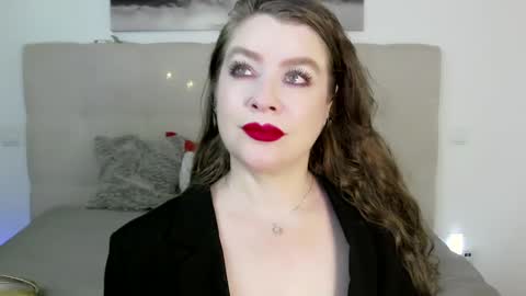 Peters Emily online show from January 9, 5:22 pm