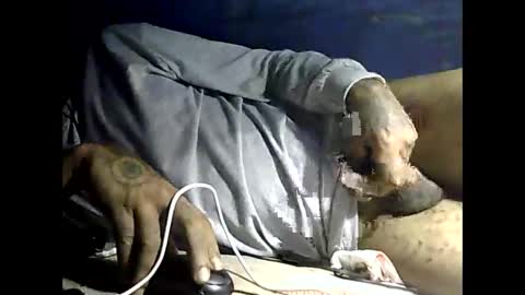 Snapshot of peterson1978 chatting on October 23, 5:07 am peterson1978 online show from October 23, 5:07 am