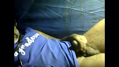 Snapshot of peterson1978 chatting on November 3, 3:52 am peterson1978 online show from November 3, 3:52 am