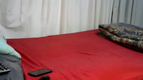 Snapshot of petite_anyaa chatting on September 28, 8:09 am Anya online show from September 28, 8:09 am