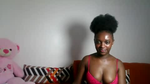 Snapshot of petite_asshley1 chatting on August 3, 12:42 am Ashley online show from August 3, 12:42 am