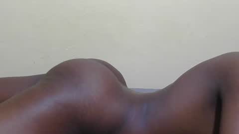 petite_bunni online show from July 6, 5:15 pm