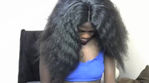 petite_lavi2 online show from February 15, 6:44 pm